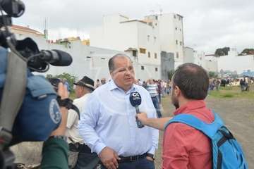 La feria de ganado, atractivo principal de la jornada matutina en Jinámar (Foto Antonio Alí y Francisco Javier Santana)